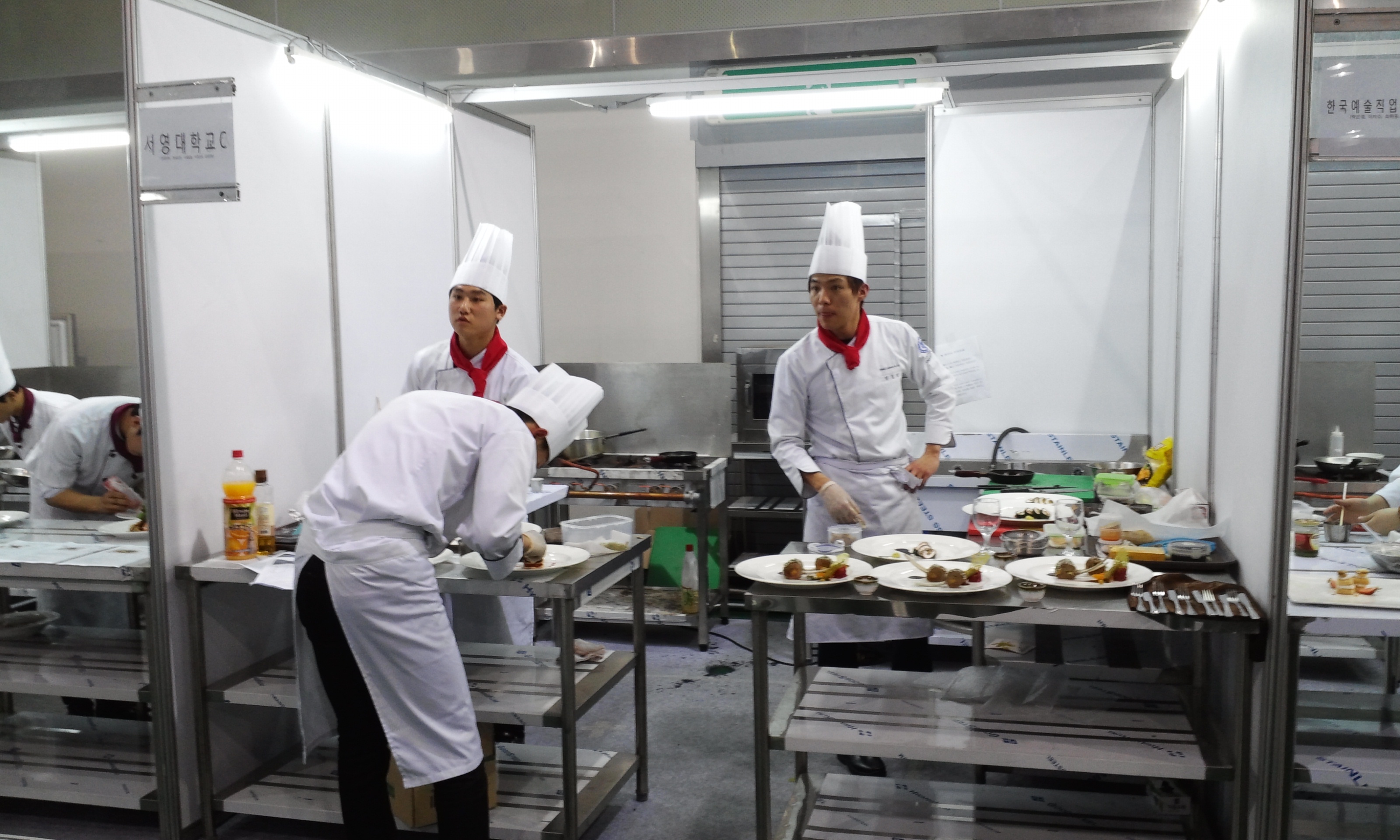 라이브 요리경연 사진.jpg